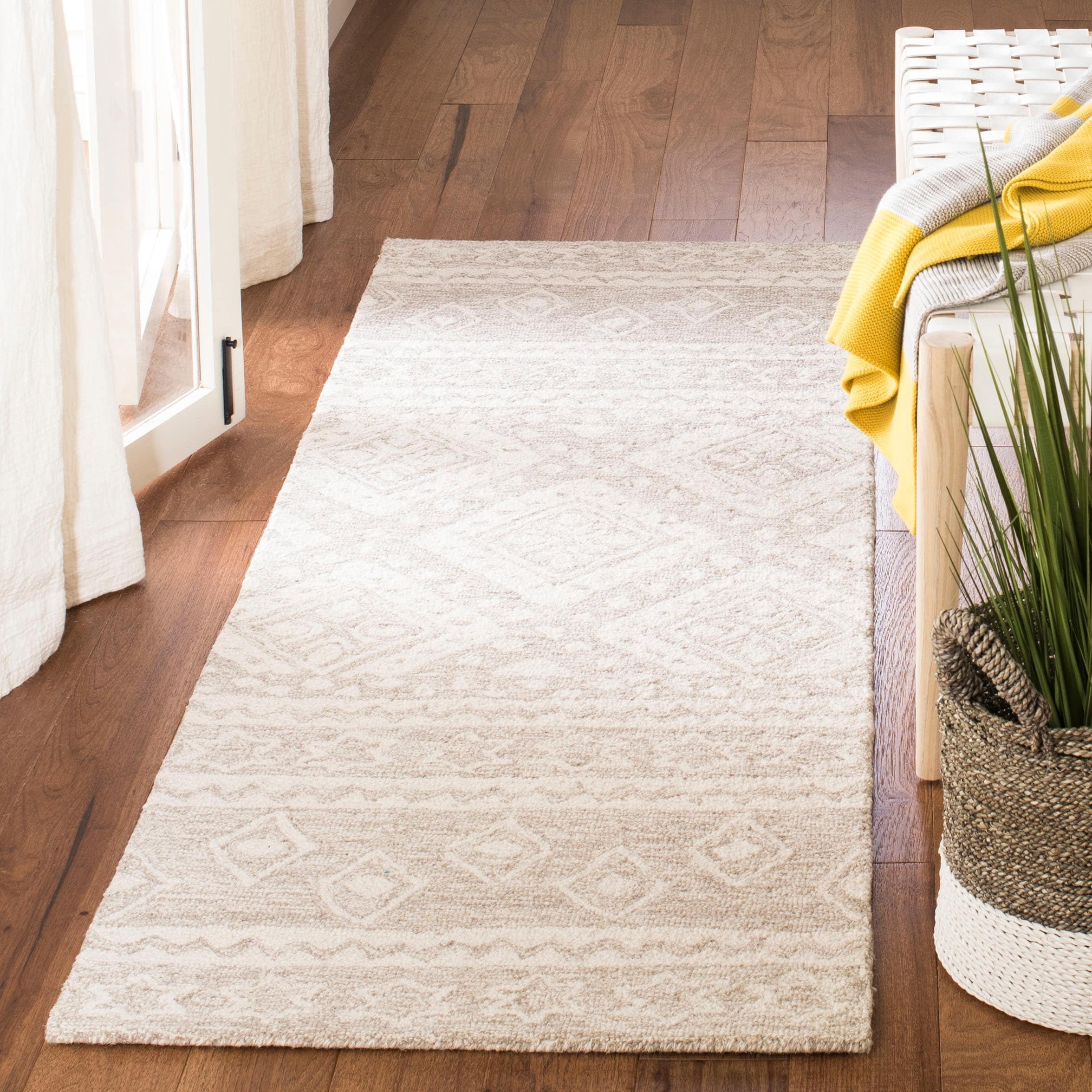 SAFAVIEH Micro-Loop Regis Geometric Area Rug, Sage/Ivory, 6' x 9'