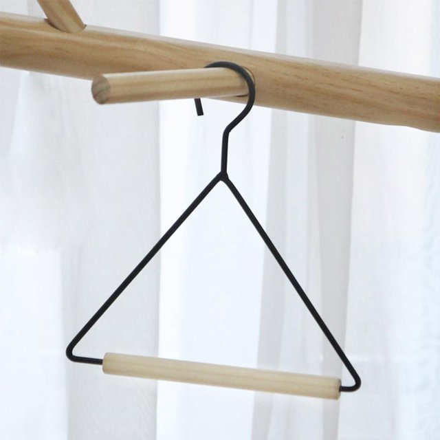 Estante Ejecución de Papel Estilo Triángulo Tejido Accesorios Sostenedor de Toalla de Trípode 23.2x21.5cm Soledad Sostenedor de la toalla del trípode