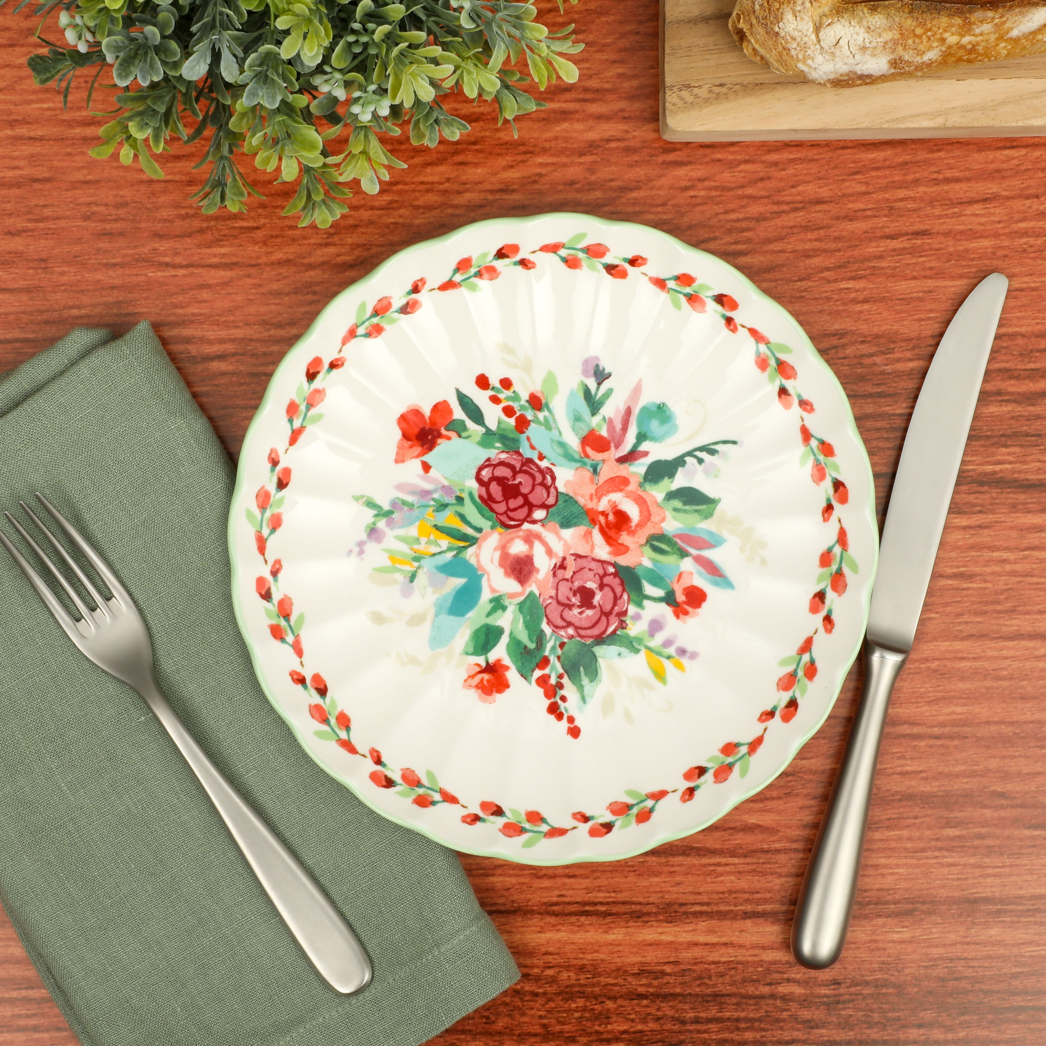 The Pioneer Woman Painted Meadows 8.46-inch Green Floral Ceramic Salad Plate