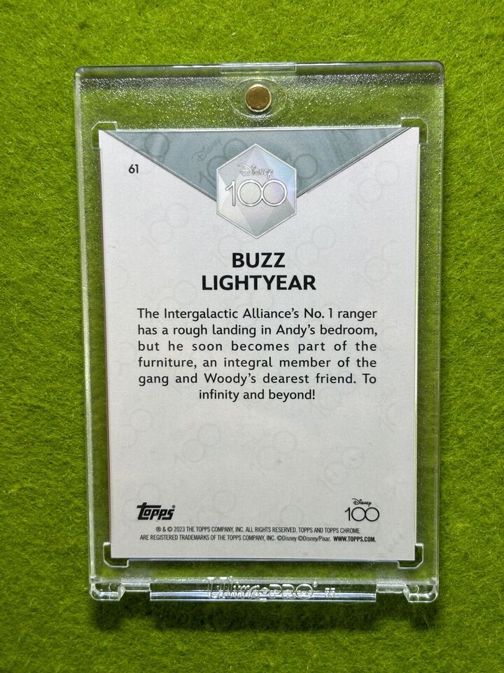 Buzz LightYear DISNEY 100 PURPLE REFRACTOR #/299 ToyStory CARD