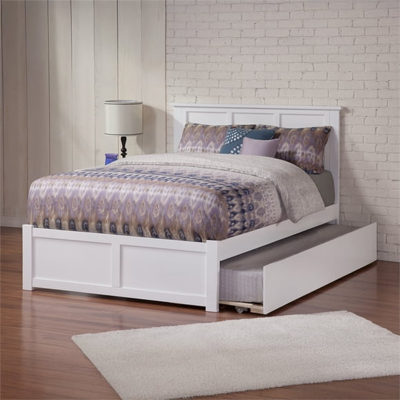 Madison Full Wood Platform Bed with Footboard and Twin Trundle in White
