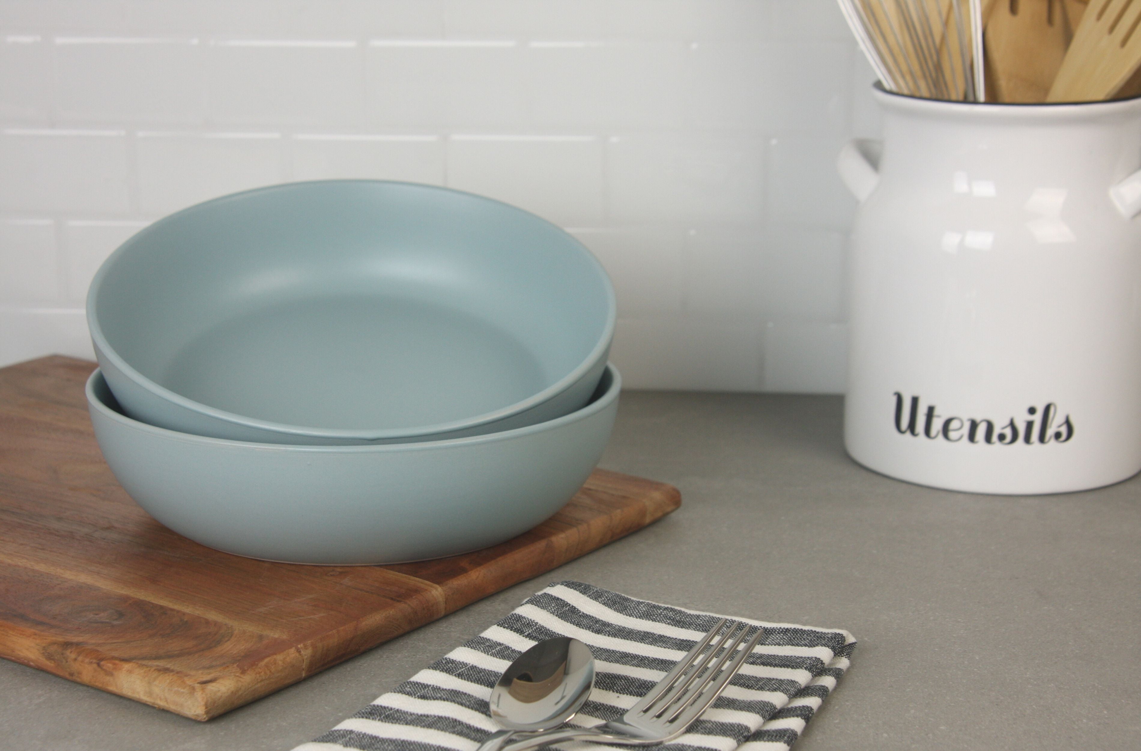 10 Strawberry Street Wazee Matte 9"/48oz Serving Bowl, Set of 2, Mineral Blue