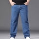 thumbnail image 2 of Pantalones de Cintura Elástica para Hombre Color Sólido Negocios Jeans de Denim Casual con Bolsillos, Pantalones de Ajuste Suelto Recto, Poliéster Spandex, 2 of 8