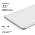 thumbnail image 3 of Tabla de cortar KitchenAid Classic de plástico, 30 cm x 45 cm, color blanco/gris, 3 of 9