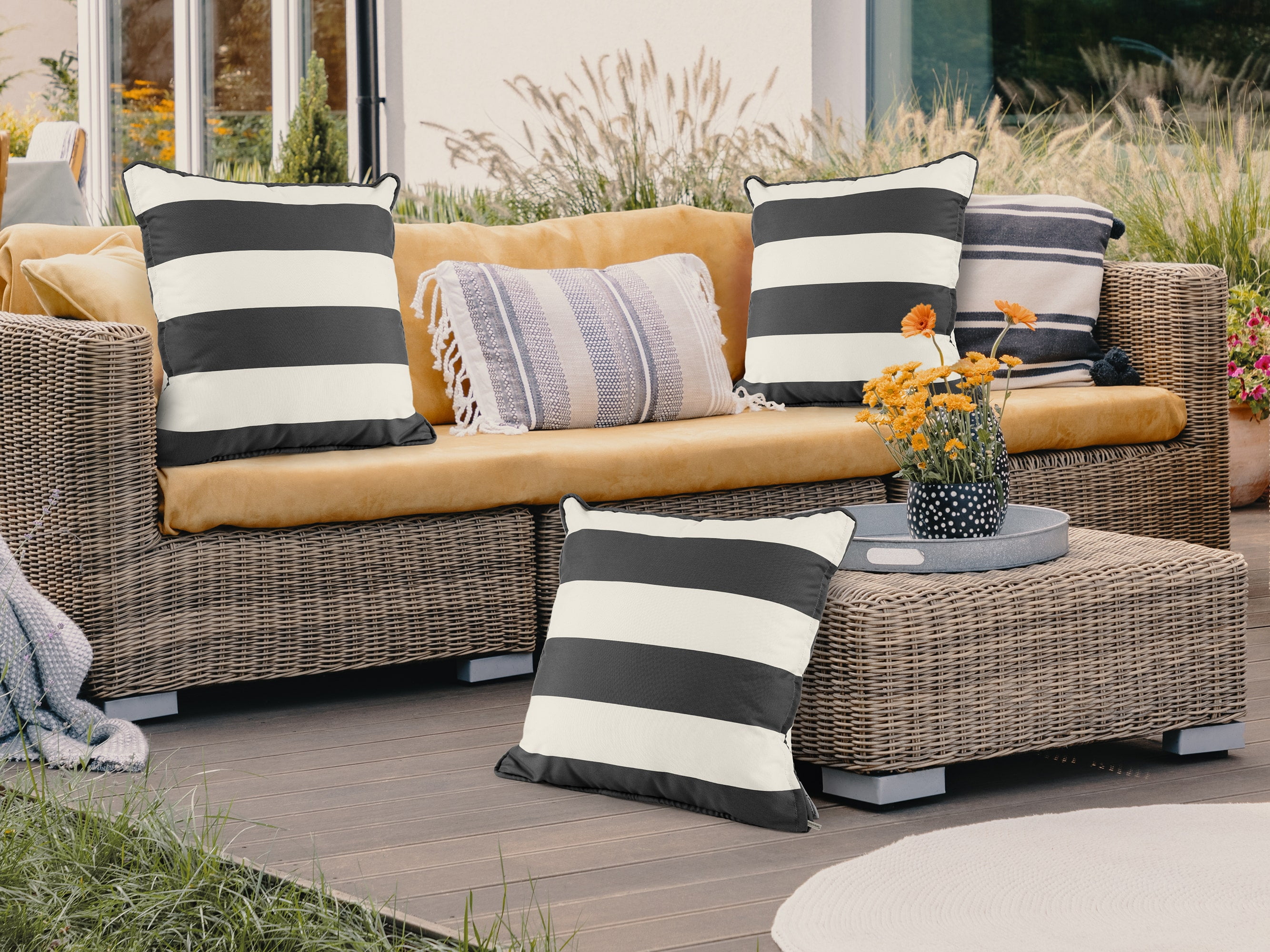 Covermates Throw Pillow - Weather Resistant, Full Side Zipper, LuxeGuard Collection, Ebony Stripe