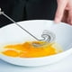 thumbnail image 5 of Batidor de huevos de estilo escandinavo, batidor de huevos pequeño, batidor de huevos de acero inoxidable, batidor de huevos de espiral plana, batidor de leche y batidor de 10 pulgadas Ormromra LRWJ952, 5 of 7