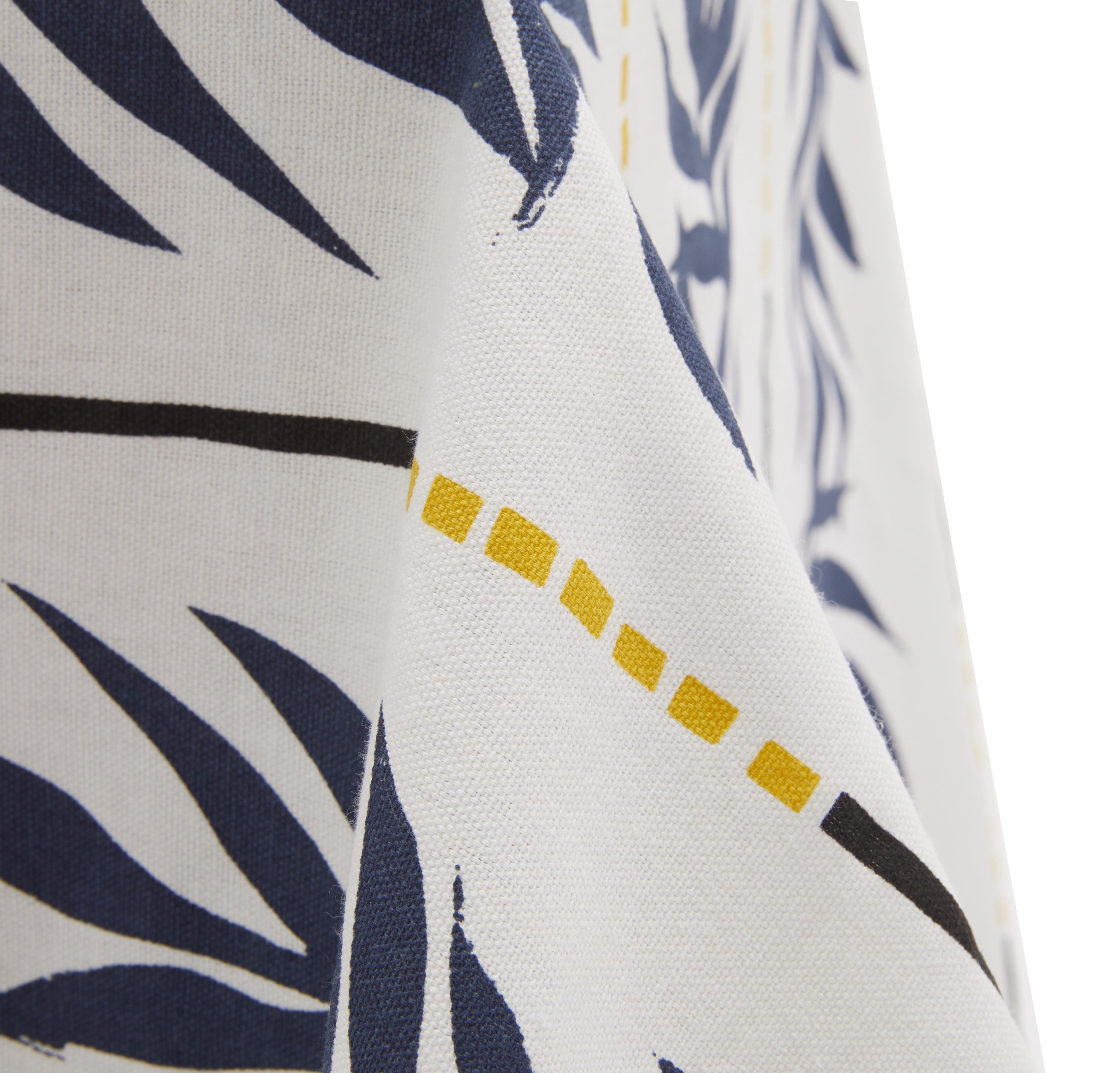 Vintage Palm Table Throw, White by Drew Barrymore Flower Home