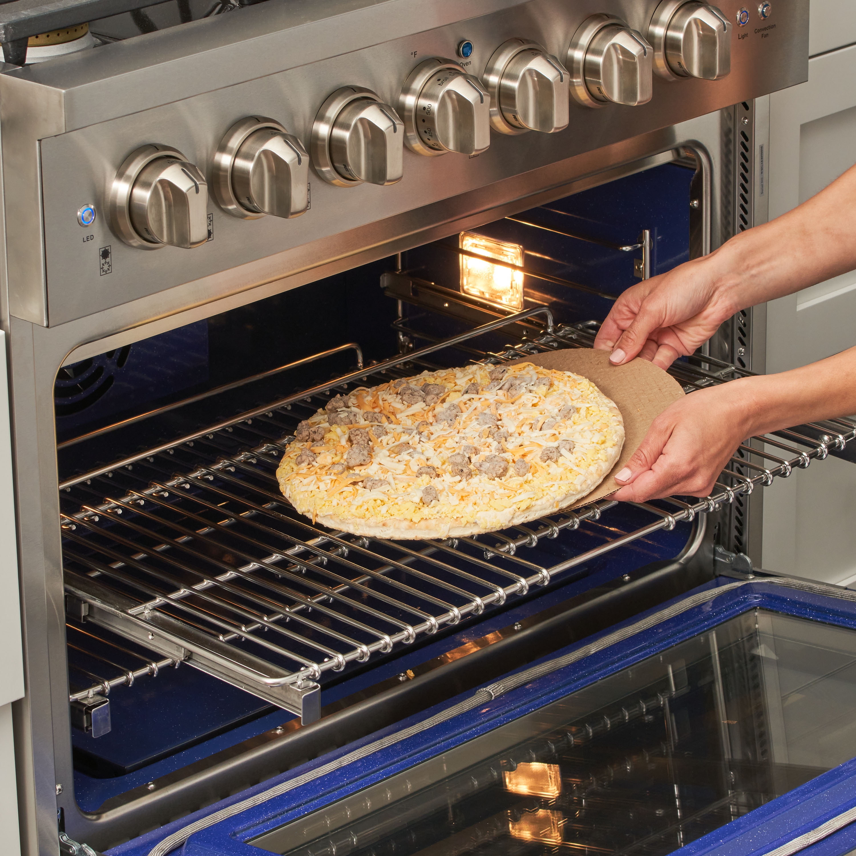 Marketside Biscuit-Crust Savory Breakfast Pizza, Medium, 38.2 oz (Fresh)