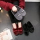 thumbnail image 2 of Zapatos de algodón Zapatos de mujer Otoño e invierno Zapatillas de algodón con forro polar cálido Zapatos de piel Estilo coreano Zapatillas bajas planas sin cordones, 2 of 5