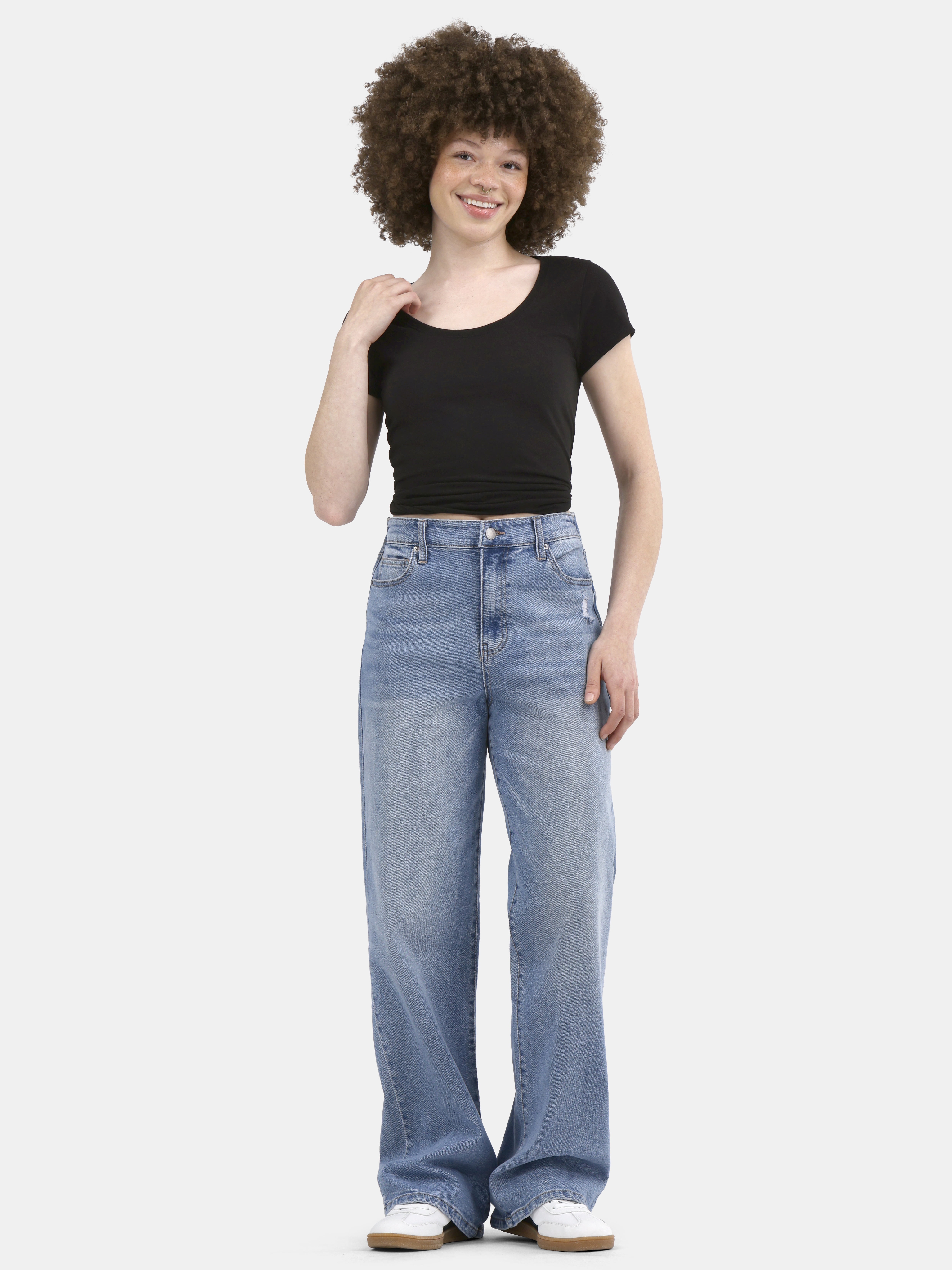 No Boundaries Short Sleeve Scoop Neck Tee, Women's XXS-XXXL