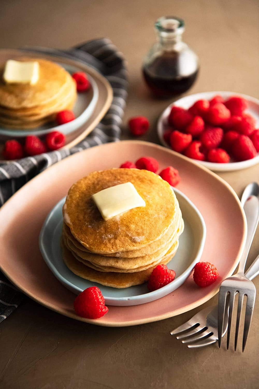 Bob's Red Mill Organic Whole Grain Pancake & Waffle Mix 24 oz (Pack of 2)