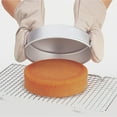 thumbnail image 2 of Wilton Cake Release Pan Non-Stick Coating, 8 fl. oz, 2 of 7