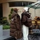 thumbnail image 5 of Chaqueta de plumón para mujer, larga y corta, nueva pareja de 2024, chaqueta de plumón de pato blanco gruesa y cálida, abrigo holgado informal con capucha, 5 of 5