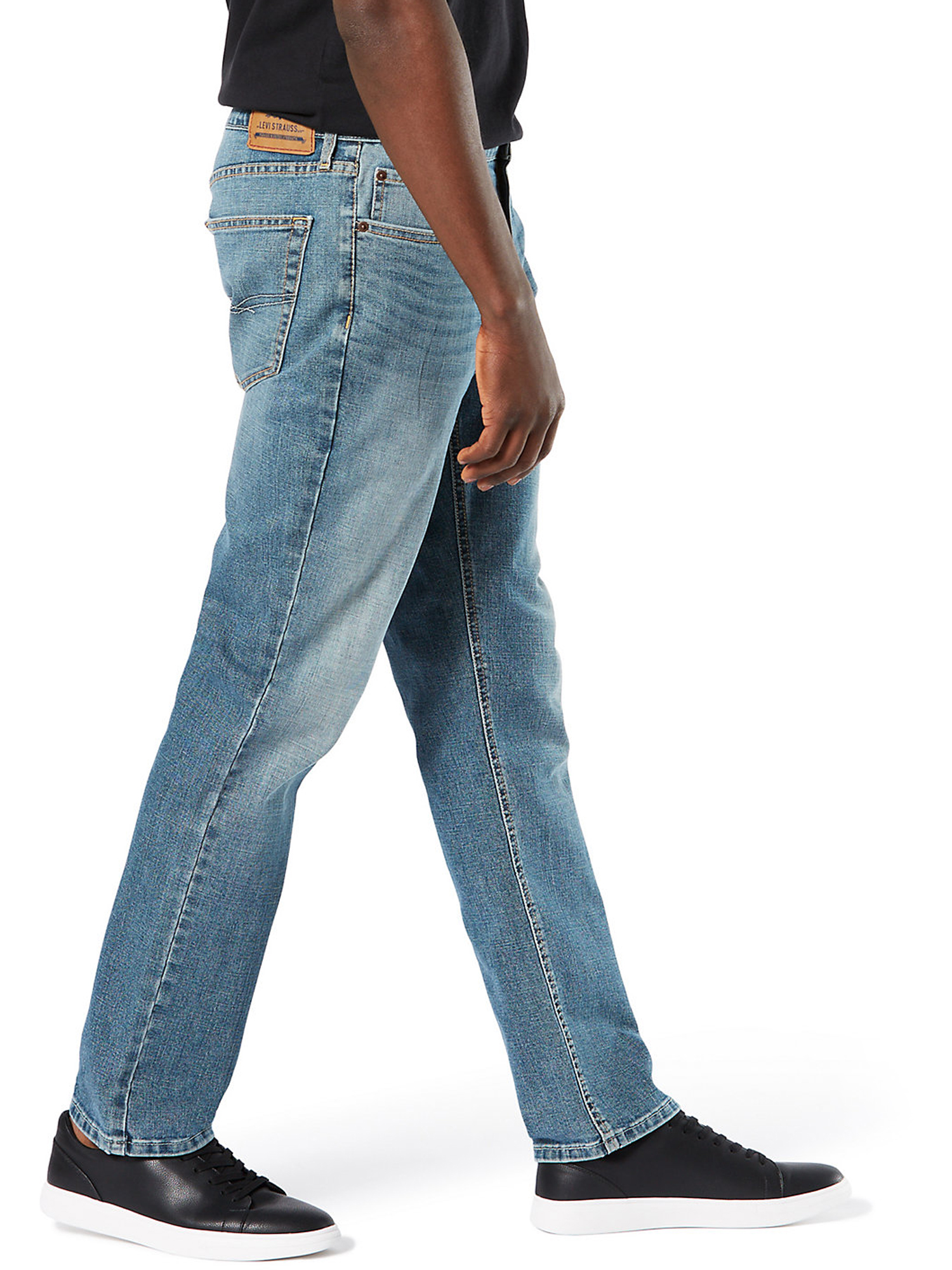 Signature by Levi Strauss & Co. Men's and Big and Tall Athletic Fit Jeans - image 2 of 5