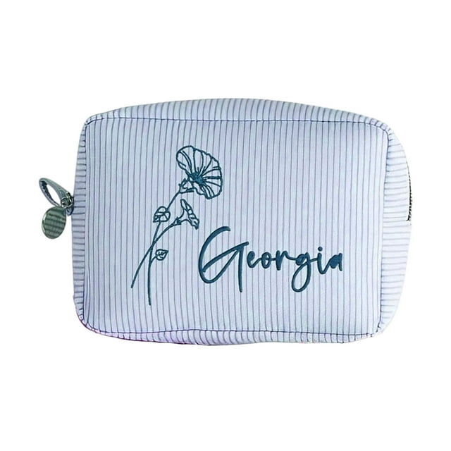Seersucker bordado con nombre y fecha de nacimiento. Artículos de aseo personal de viaje personalizados. Damas de honor. Boda.