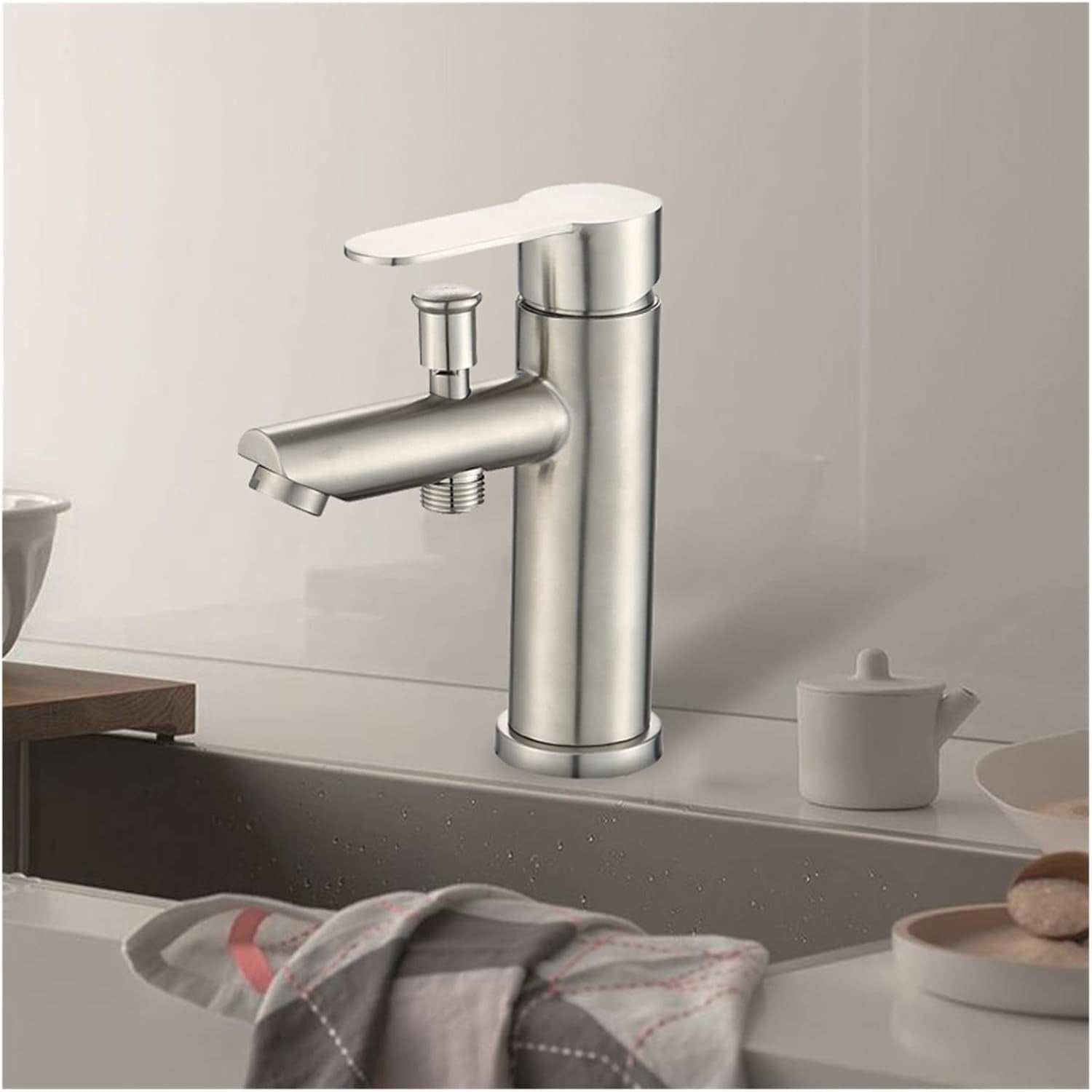 Bathroom Basin Faucet Stainless Steel Single Handle Sink Mixer Tap with Shower Head Cold Hot Water Tap Valve Nozzle Bathtub Tap