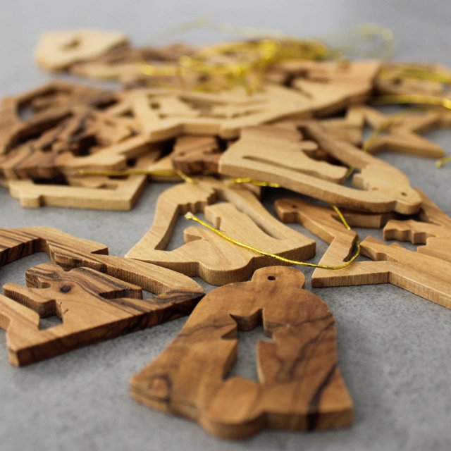 20 Ornamentos Pequeños de Madera de Olivo de Jerusalén