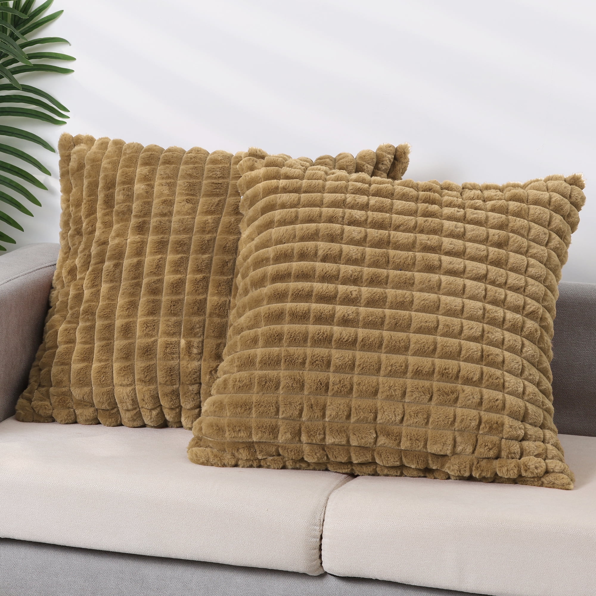 Unique Bargains Checkered Faux Fur Plush Throw Pillow Covers Decorative Pillowcases 2 Pcs Light Brown 20" x 20"