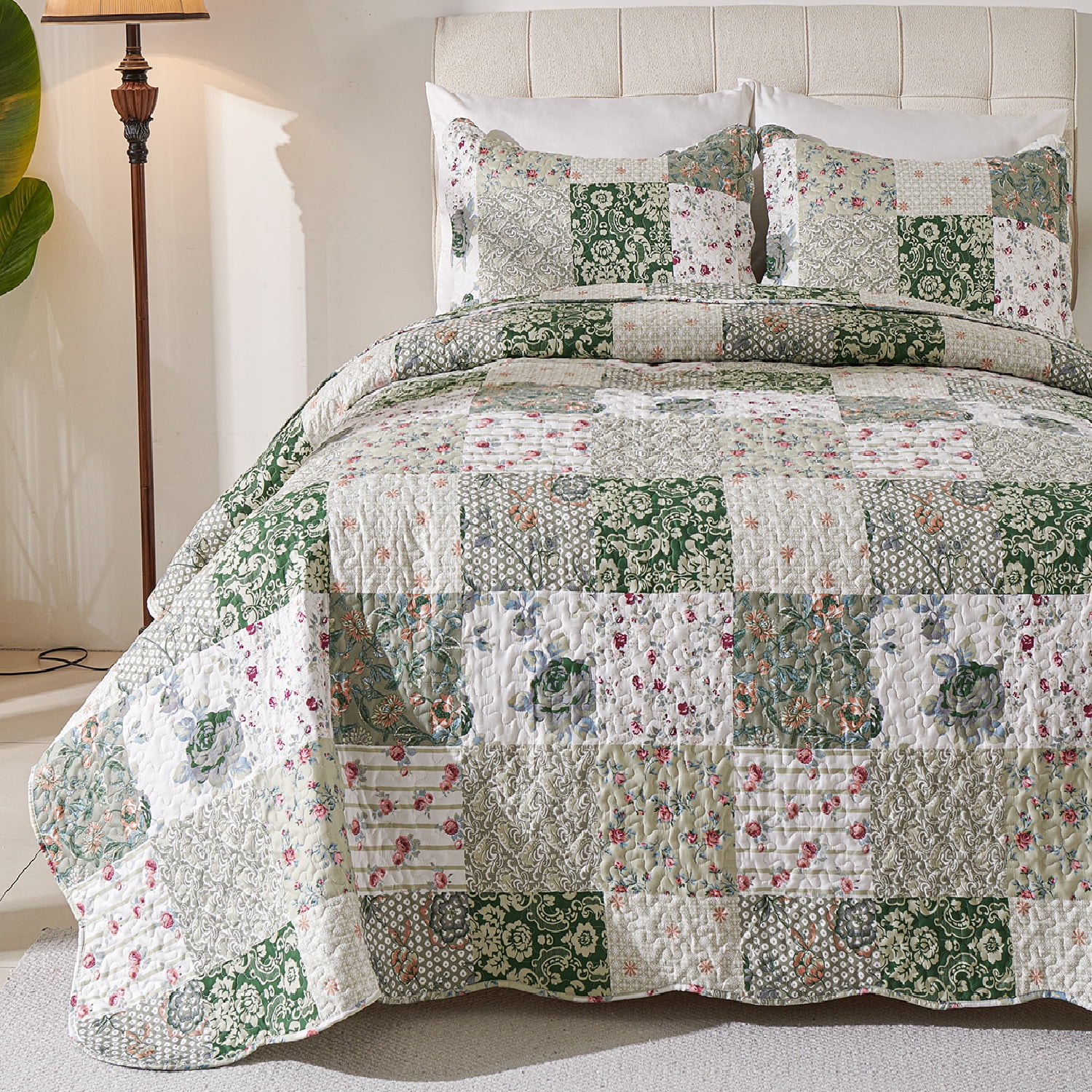 Evenhug Quilts 3-Piece King Bedding Set Green Patchwork Floral Quilt Set With Shams