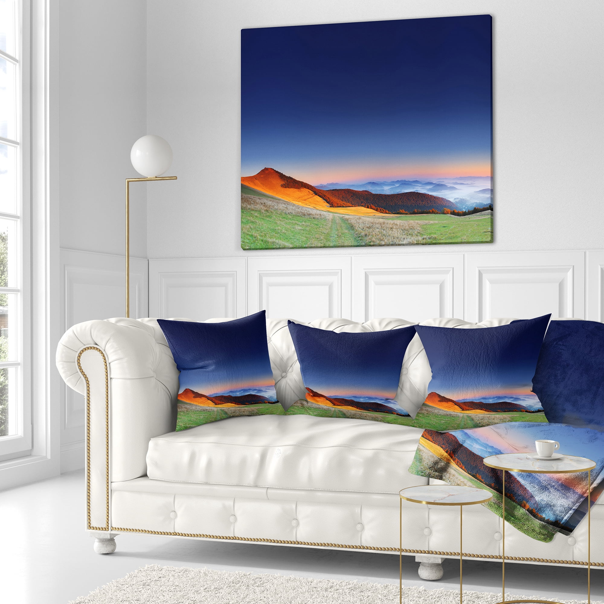 Designart Majestic and Colorful Sunrise - Landscape Photo Throw Pillow - 16x16
