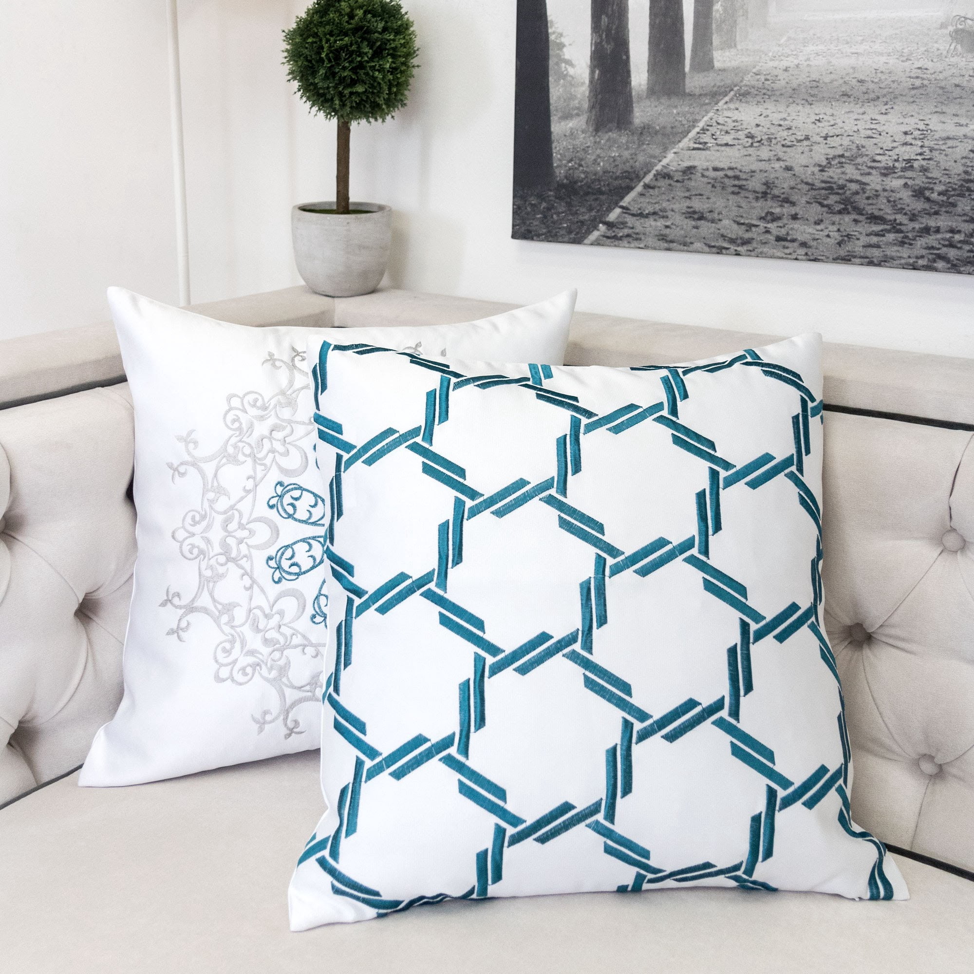 Aynslee White Geometric Polyester 20 in. x 20 in. Throw Pillow