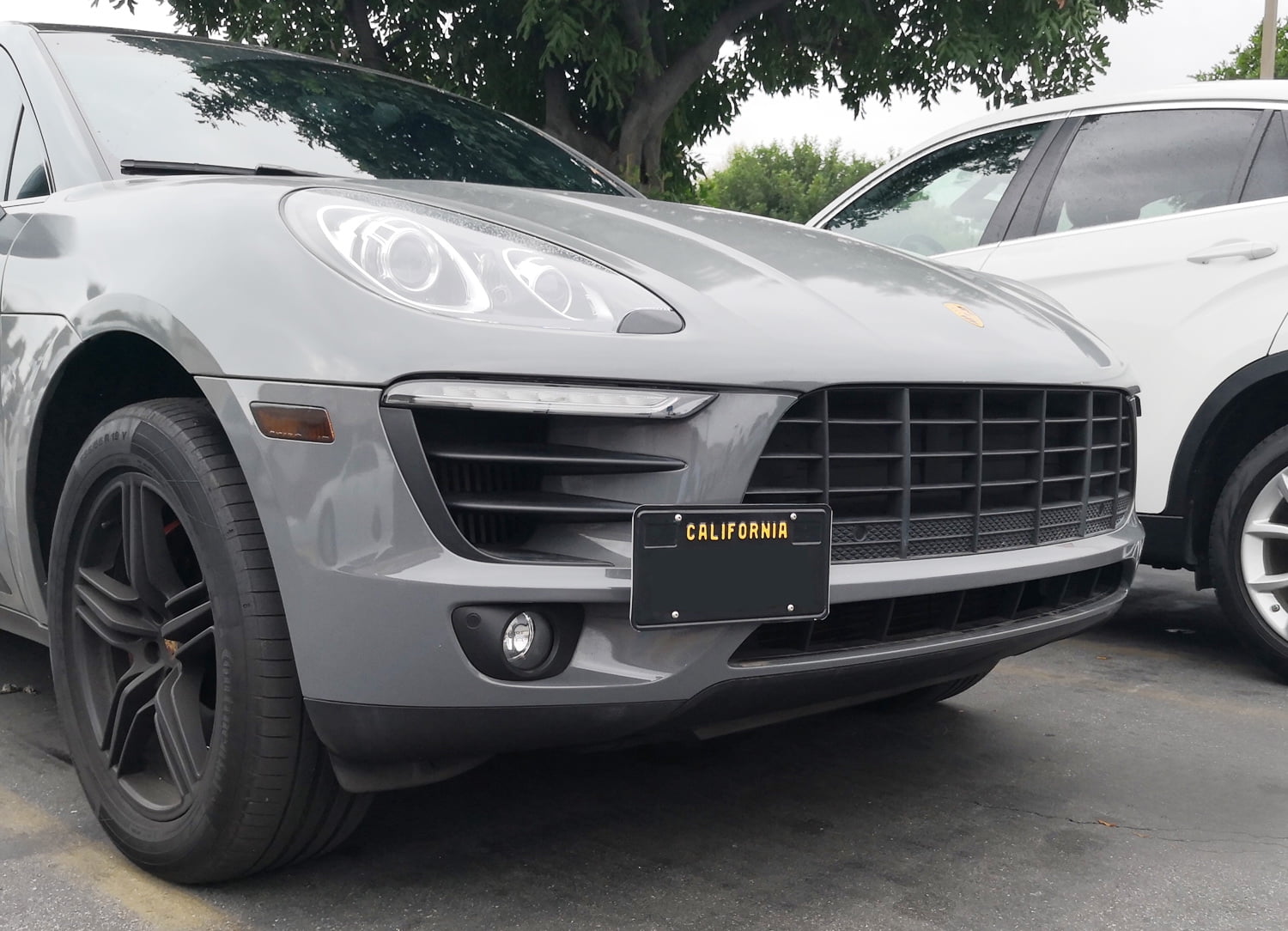 Front Bumper Tow Hook License Plate Mounting Bracket For Porsche Macan 2015 2016
