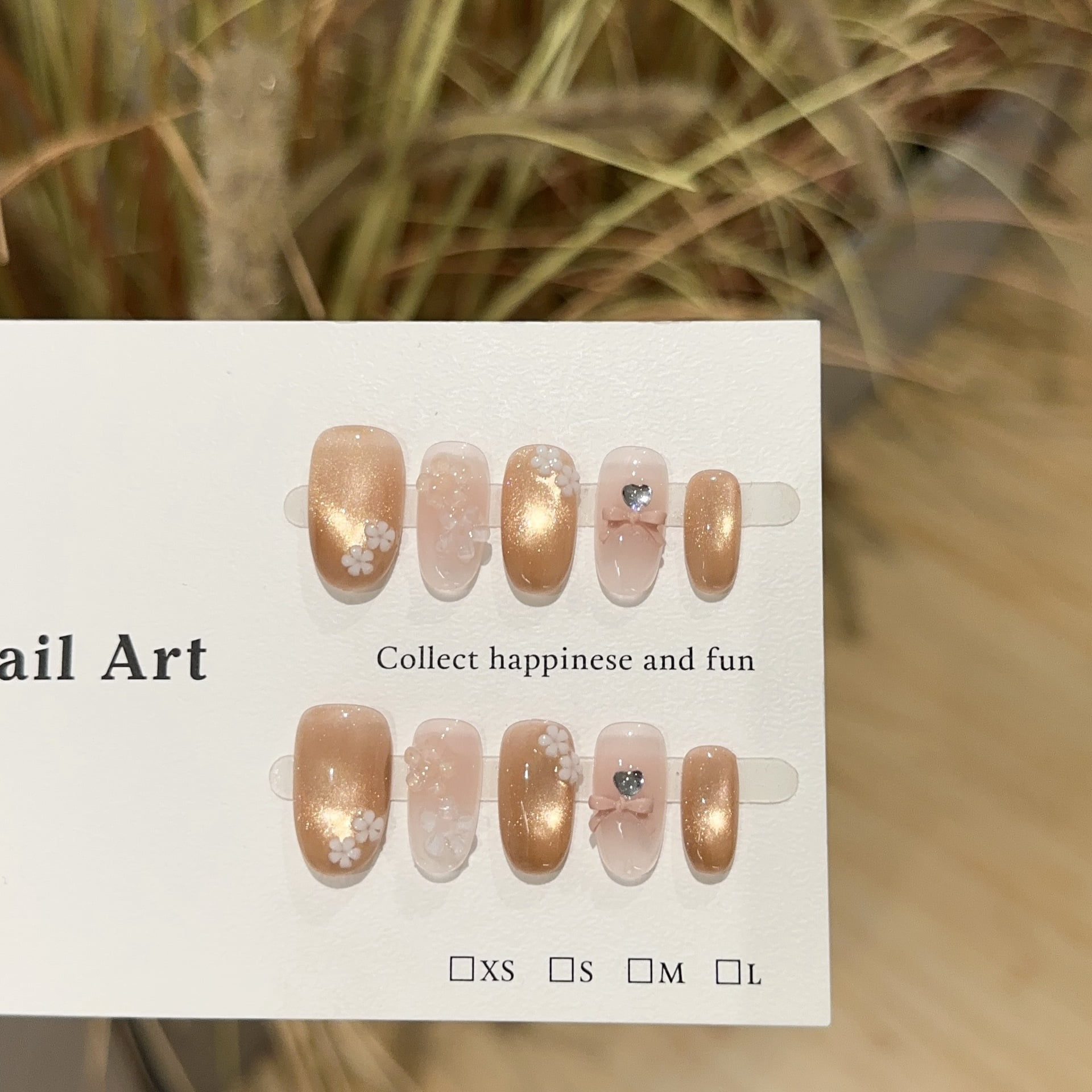 Purely handmade wearing nail advanced sense golden cat eye short nail art piece light luxury small flower fake nail patch finished product
