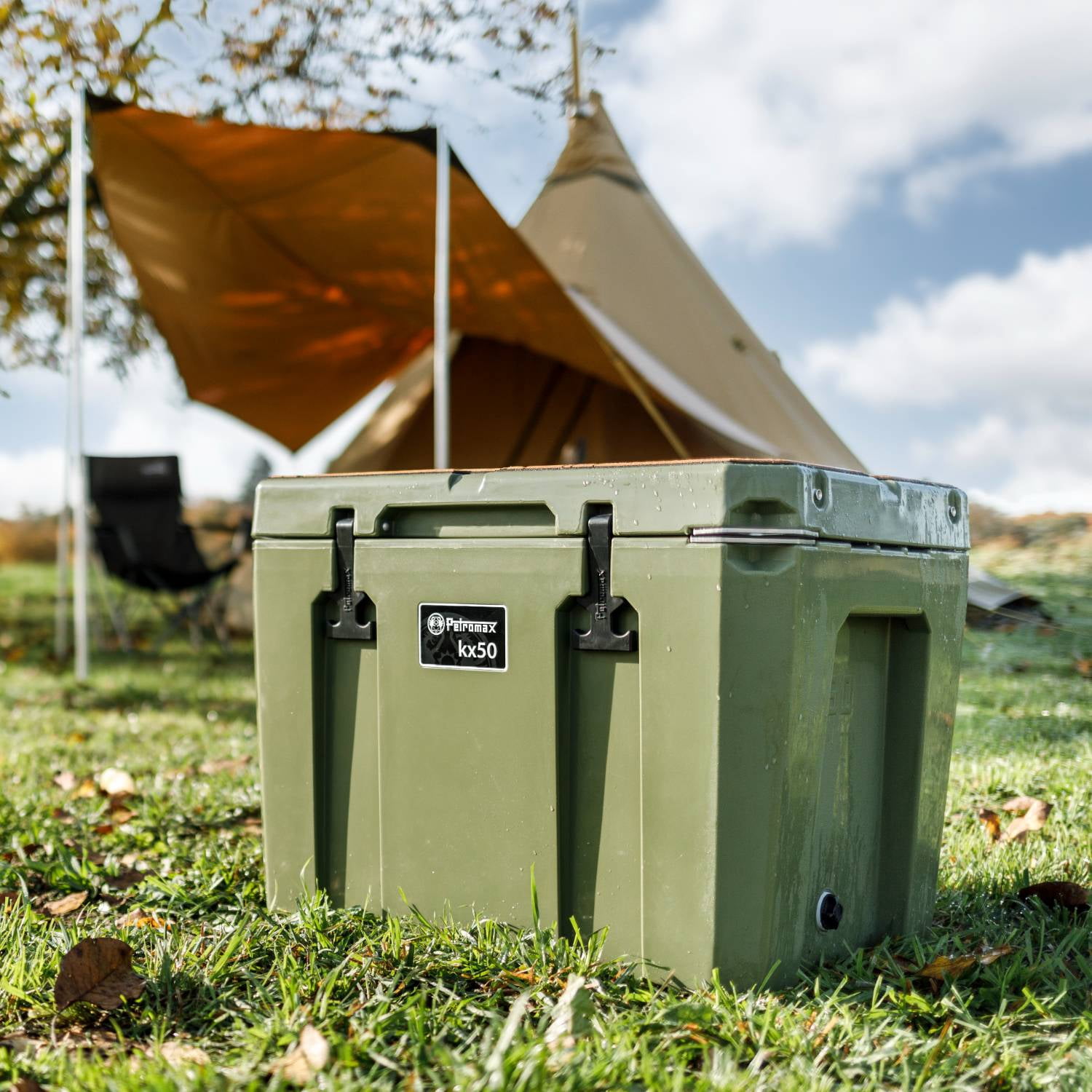 Petromax Large Capacity Hard Cooler Box, Olive 52.8 Qt Insulated Ice Chest, Keep Food Cold for Multi Day Outdoor Camping