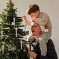 thumbnail image 1 of Juego de bolas navideñas pintadas de colores | 3 adornos colgantes de plástico para árboles de Navidad y fiestas, 1 of 5