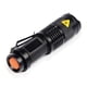 thumbnail image 2 of Soidarity Linterna de 600 lúmenes, diseño de Clip, alto brillo, ajustable, estirable, con zoom, linterna para caza, tipo de mano, iluminación de luces Ropa Deportiva, Zapatos Negro Soidarity OD002670-04B, 2 of 6