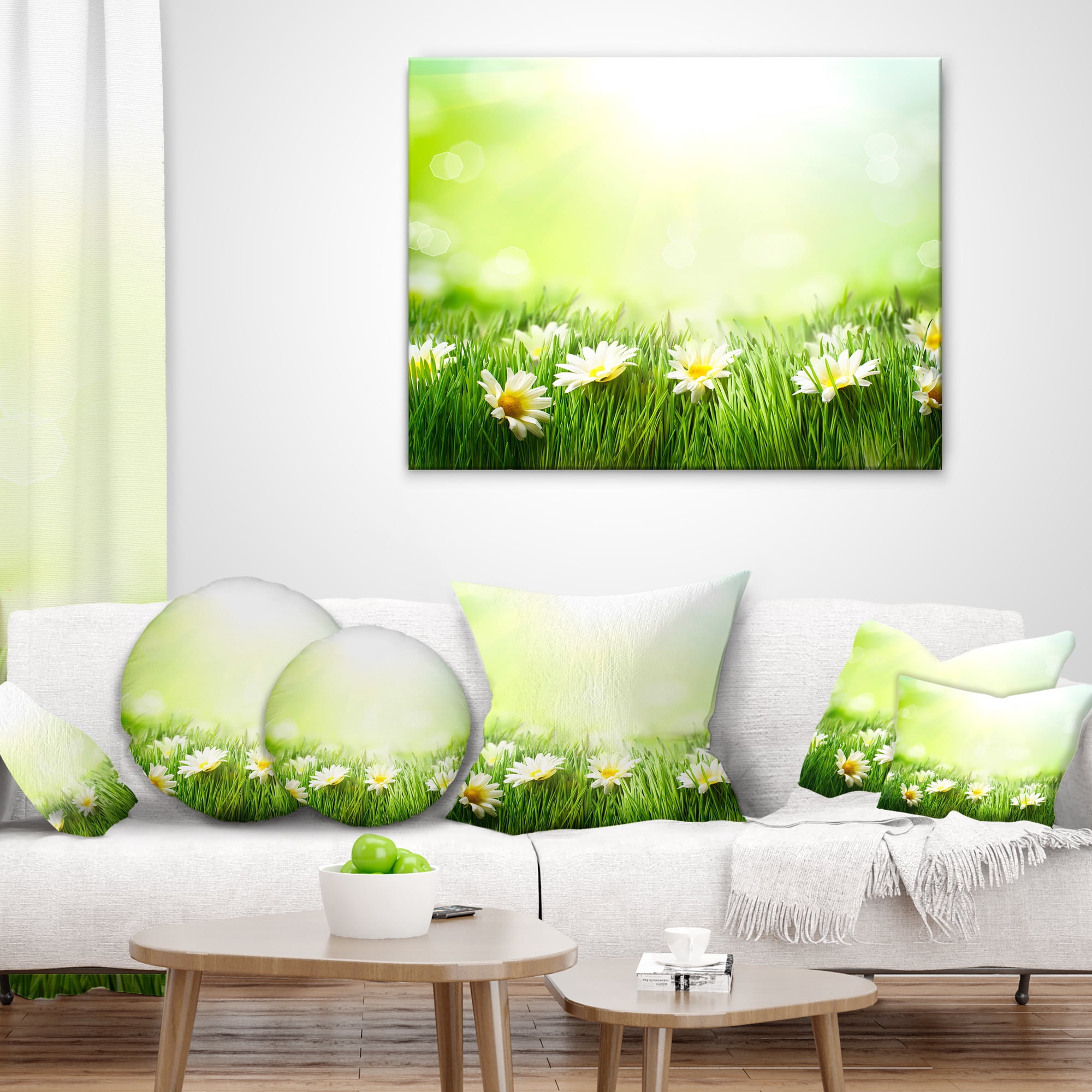 Designart Spring Meadow with Daisies - Animal Throw Pillow - 12x20