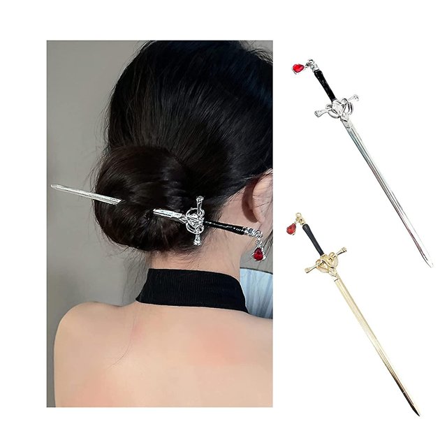 estilo antiguo espada palillos para el cabello estilo chino pin para el cabello esmalte de metal hanfu horquilla para el cabello borla gema roja accesorios para el Horquilla en forma de espada metálica con empuñadura esmaltada negra, cruz decorativa y borla con gema roja; mostrada en un moño bajo y en vistas de acabado dorado y plateado. También se usa a menudo como pasador decorativo para recogidos formales.