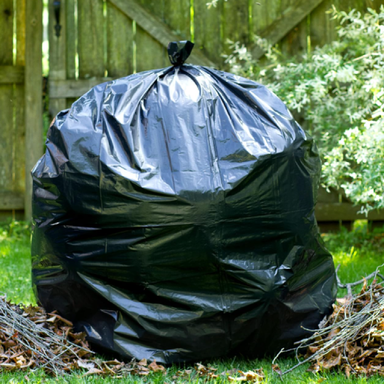44-45 Gallon Trash Bags Heavy Duty, (Value 100 Bags w/Ties) Extra Large Black Trash Bags - 39 Gallon - 40 Gallon - 42 Gallon - 45 Gallon - Large Black Garbage Bags Heavy Duty