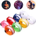 thumbnail image 4 of Juego de pulseras LED intermitentes brillantes Bewildely 8 unids/set para fiestas, 4 of 6