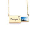 thumbnail image 1 of Aves Casa Blanca Nieve cielo Sobre de carta de amor, collar y joyas colgantes, 1 of 3