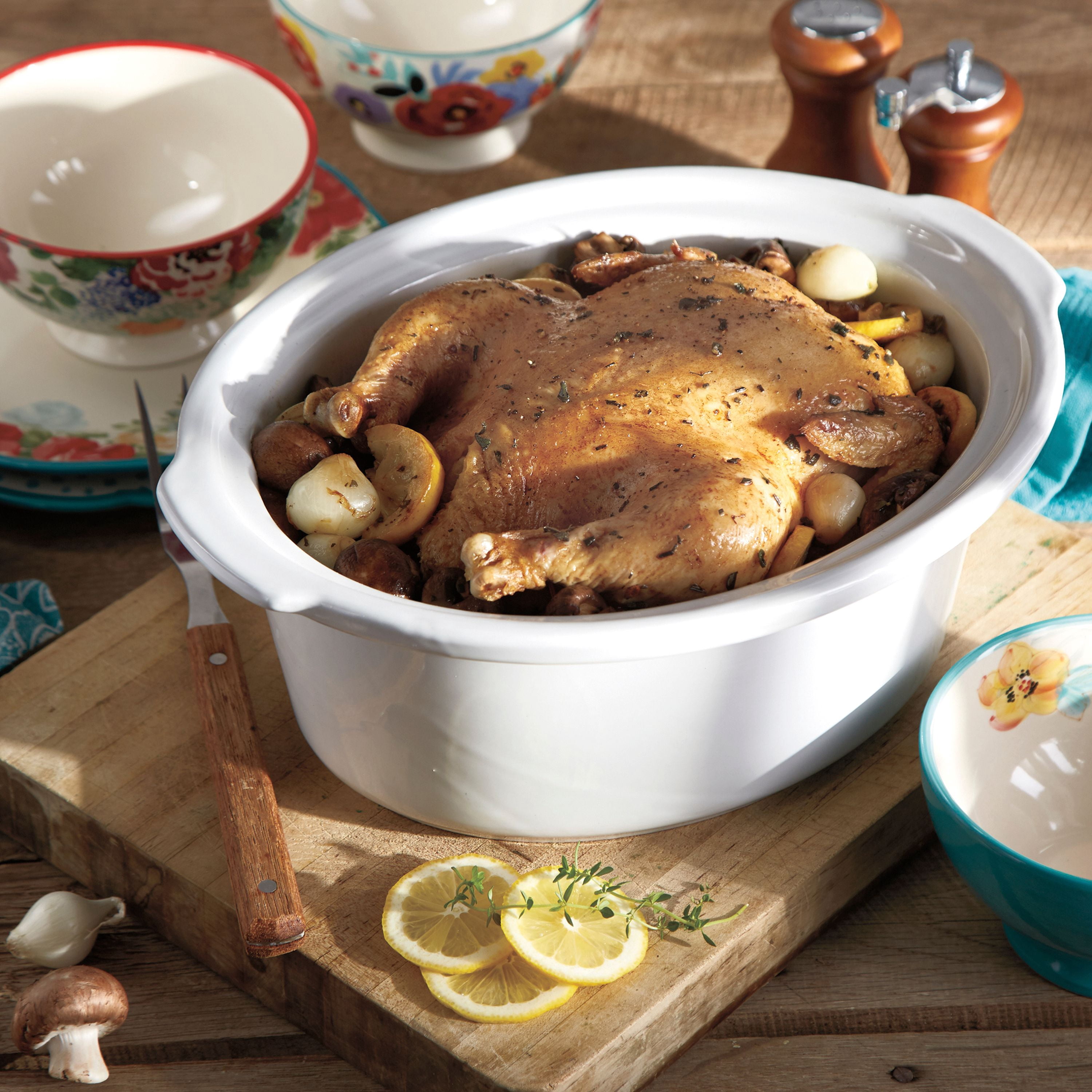 The Pioneer Woman Classic Charm 7-Quart Programmable Slow Cooker