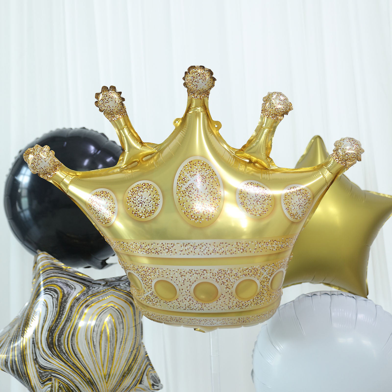 Elegant Crown balloon Bouquet Inflated With Helium and attached to weight -  Balloon Shop NYC