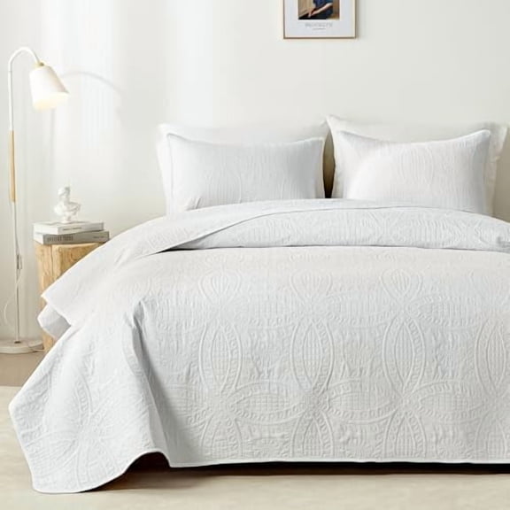 King Quilt Bedding Set,White Ultrasonic King/Cal King Quilt Set,Lightweight Soft Bedspread Coverlet,Modern Style Coin Pattern Bed Cover for All Seasons,3 Piece(1 Quilt,2 Pillow Shams)