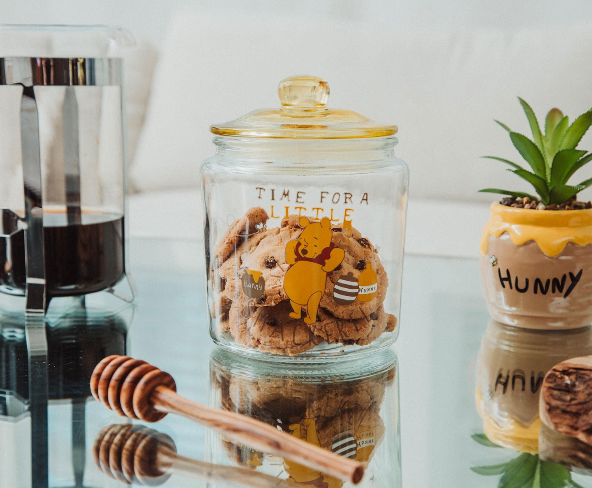 Disney Winnie the Pooh Clear Glass with Lid Food Storage Jar