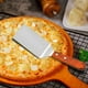 thumbnail image 4 of 2x Plana de Metal para Pescado, para Hamburguesas con Mango de Madera, para Pizza de Acero Inoxidable con Agarre Suave para 2 piezas, 4 of 8