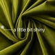 thumbnail image 4 of Cortinas Roslynwood de terciopelo verde oliva, 2 paneles, 132 x 160 cm, 4 of 7