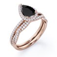 thumbnail image 4 of JeenMata Anillo de Bodas con Halo Pavé Diamante Negro y Moissanita de 1,5 ct en Forma de Lágrima; Conjunto con Cuerpo Retorcido Infinito; Baño de Oro Rosa de 18 K sobre Plata, 4 of 6