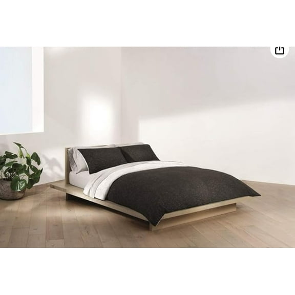 Calvin Klein Home Gene White/Black Duvet Cover Full/Queen Size