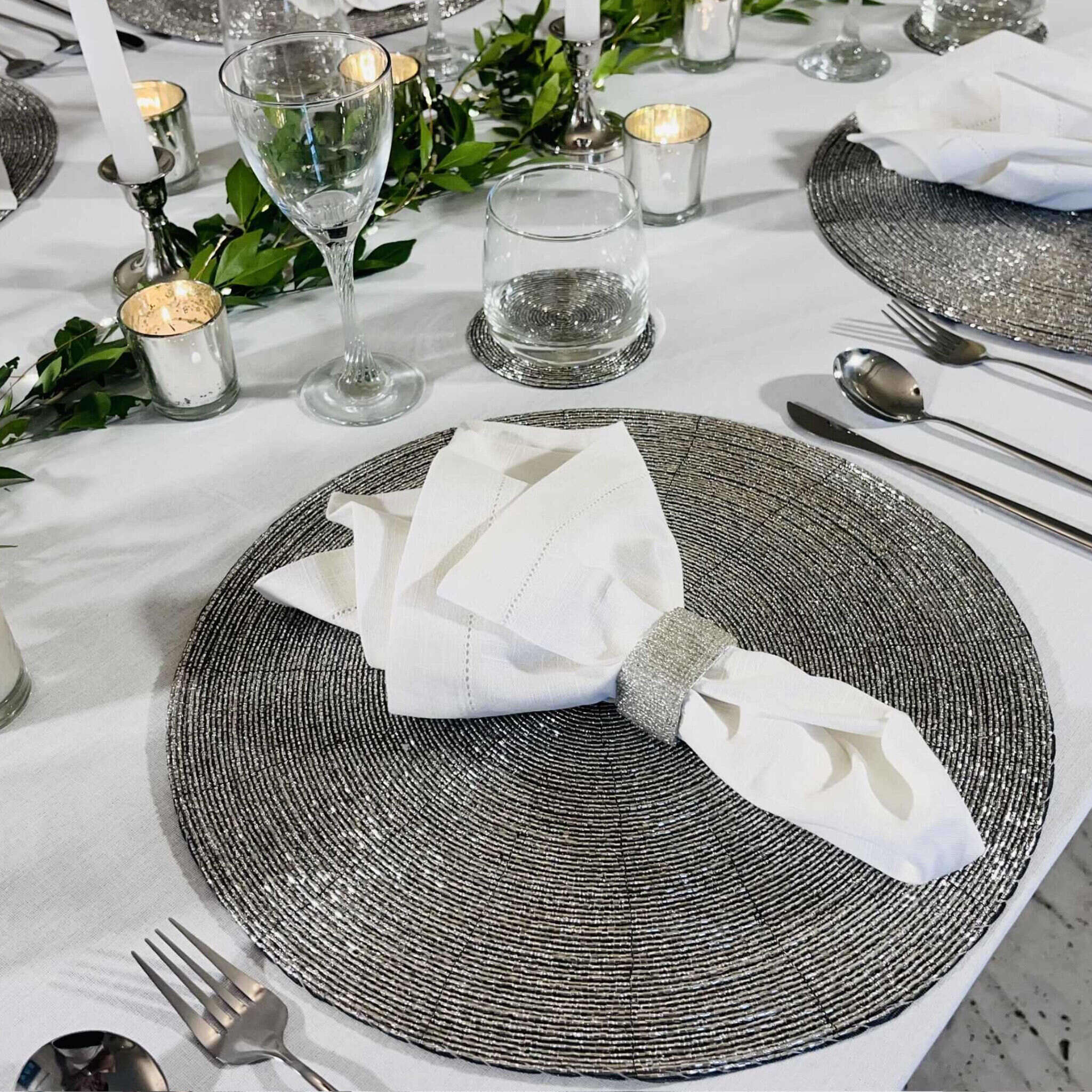 Glass Beaded Placemat Set of 4Size: 14" RoundColor: Silver