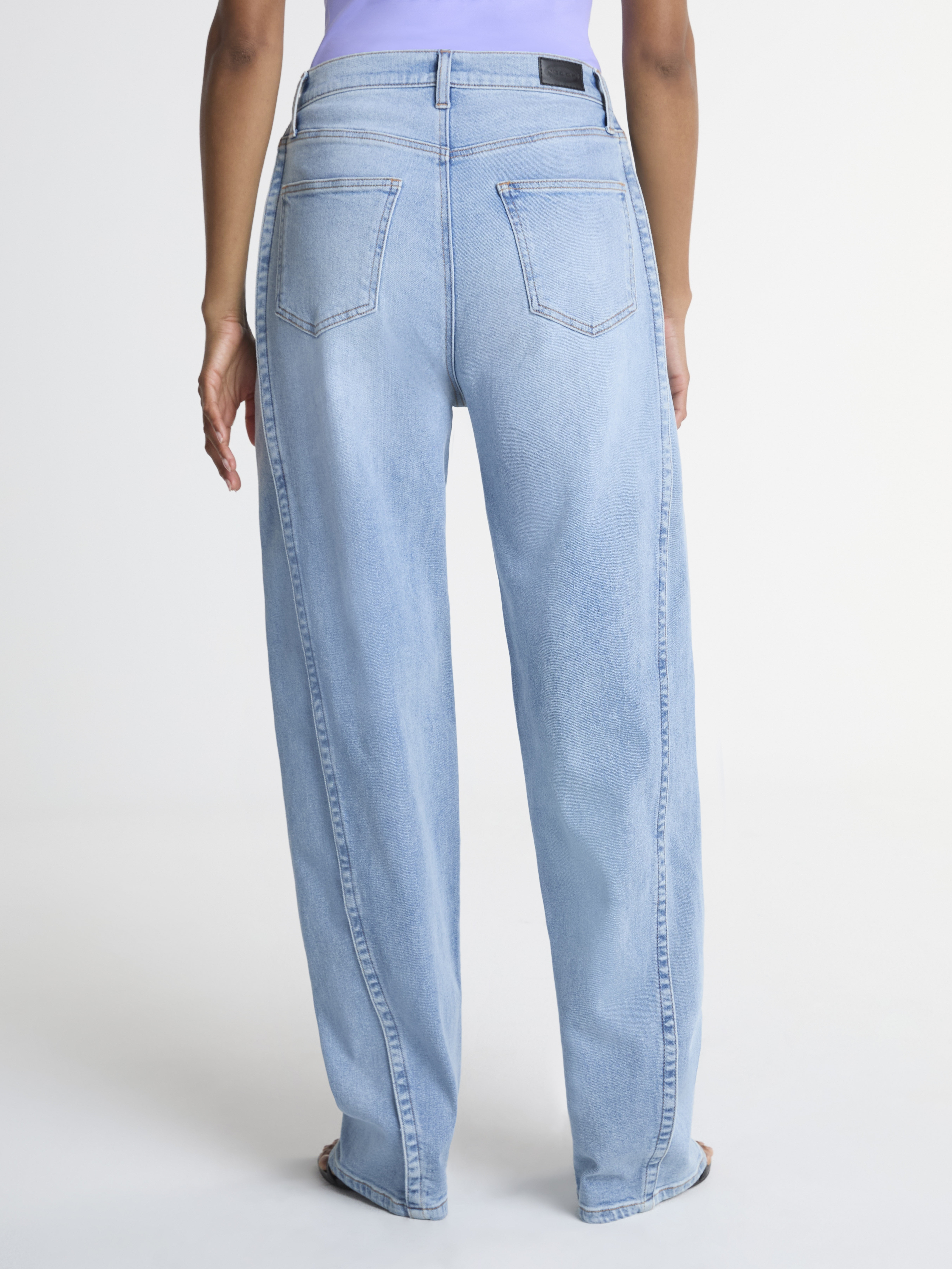 Scoop Women's Slouchy Straight High Rise Jeans, Sizes 0-18