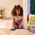 thumbnail image 6 of Terra by Battat RC Climbing Fly Remote Control Bug Toy for Kids 5 Years+, 6 of 9