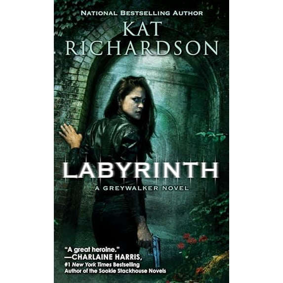 Pre-Owned Labyrinth (Mass Market Paperback) 0451463692 9780451463692