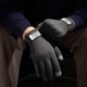 thumbnail image 2 of Guantes gruesos de terciopelo para invierno, de poliéster, sensibles a la pantalla táctil, con estampado de piña, con separación de dedos, ideales para conducir y deportes al aire libre., 2 of 5