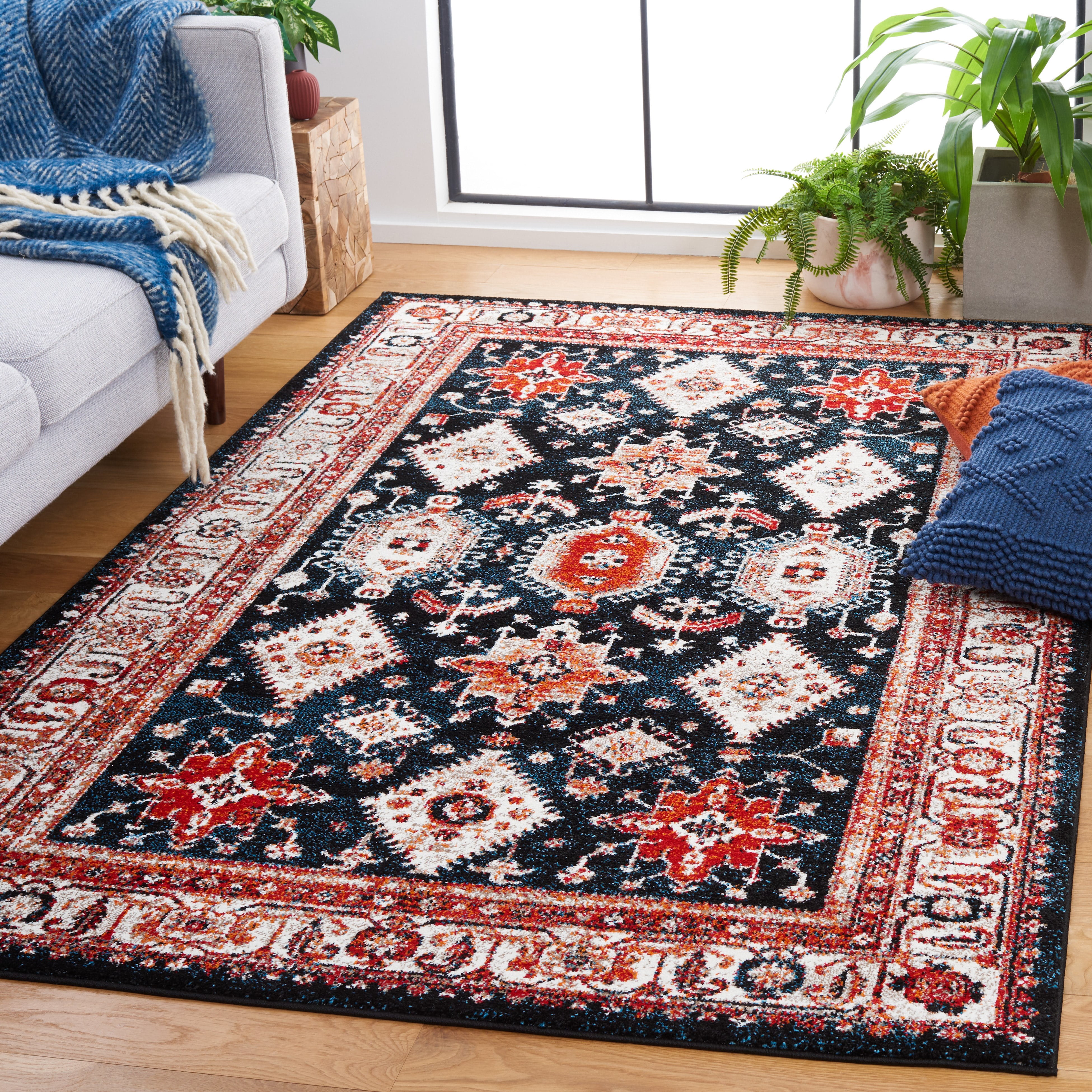 SAFAVIEH Vintage Hamadan Jolyon Oriental Area Rug, Ivory/Blue, 5'3" x 7'6"