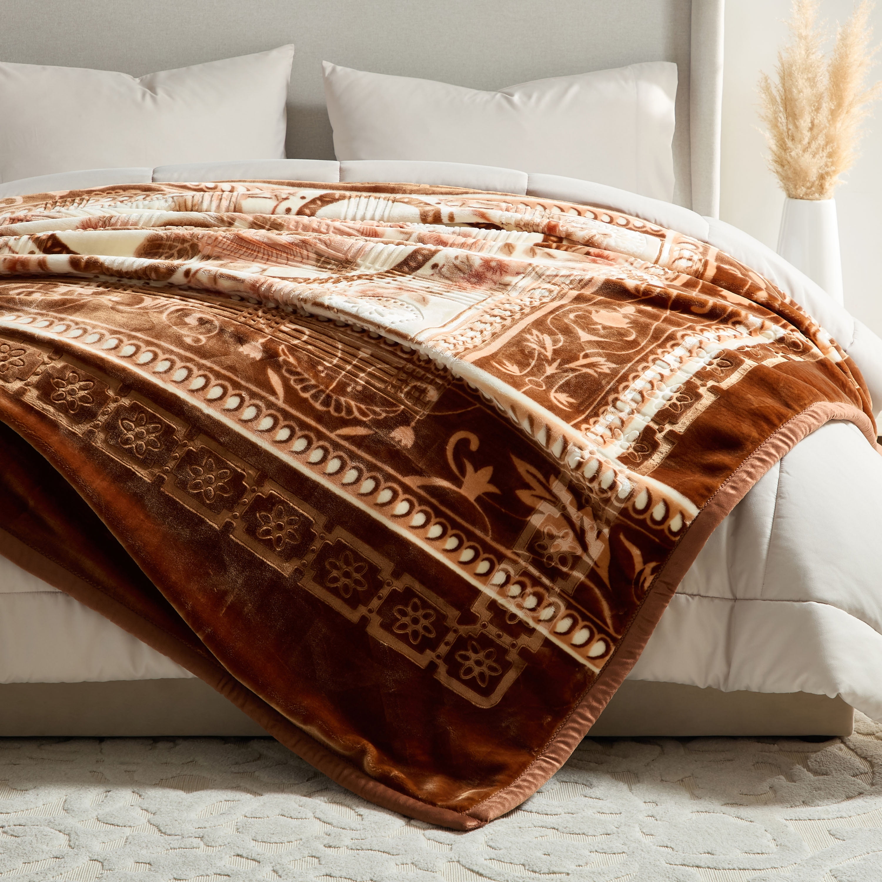 Lammaloe King Size Korean Mink Blanket for Winter, 12 lbs, 87" x 94", Heavy 2-Ply Warm Heavyweight Raschel Bed Blankets, Reversible Printed, Blue